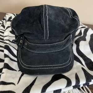 🖤 Nine West | Black Suede Newsboy / Lieutenant Cap